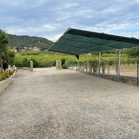 Casa Gianfranca 住宿加早餐酒店 费拉约港