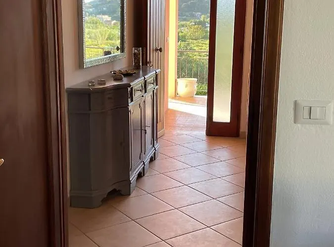 לינה וארוחת בוקר Casa Gianfranca פורטופראיו